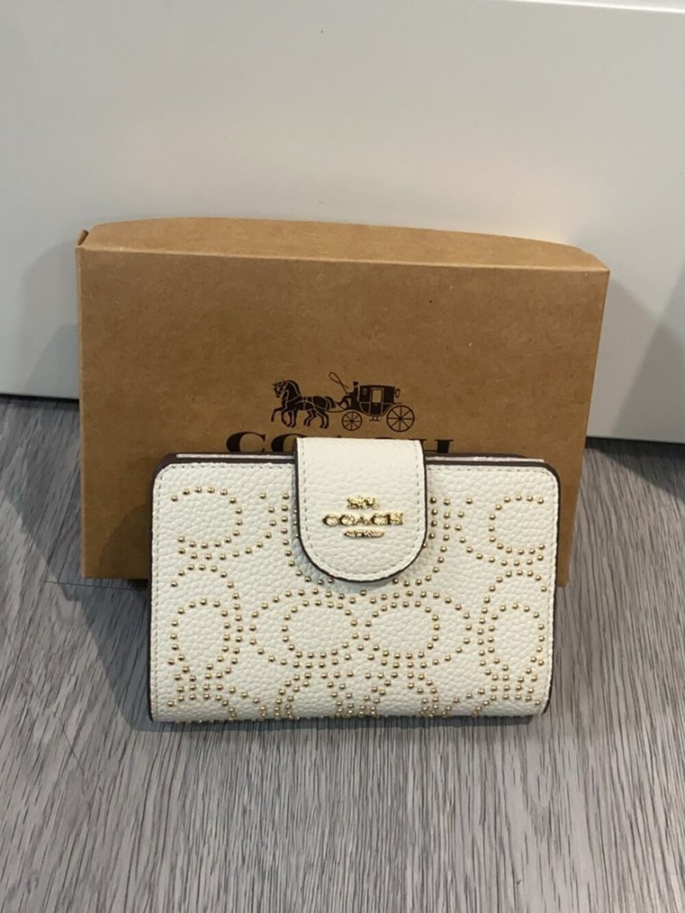Cream White Coach Bi-Fold Wallet Gold Studded Signature